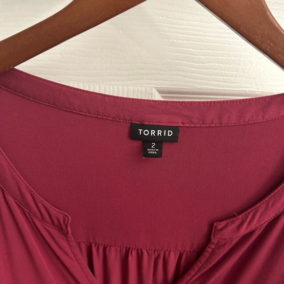 Very gentling used dress with pockets! - Picture 2 of 3